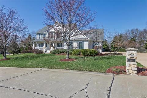 5342 Lancelot Dr, Weldon Spring, MO 63304 photo 2