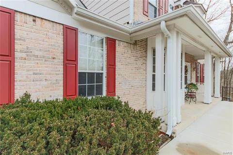 1440 Richland Mdws, Ballwin, MO 63021 photo 4