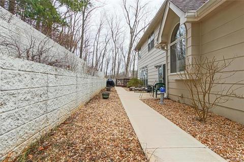 1440 Richland Mdws, Ballwin, MO 63021 photo 35