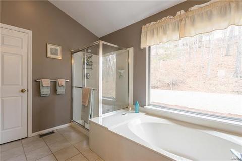1440 Richland Mdws, Ballwin, MO 63021 photo 23