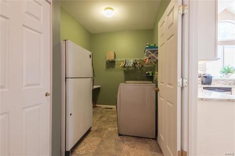 1440 Richland Mdws, Ballwin, MO 63021 photo 16