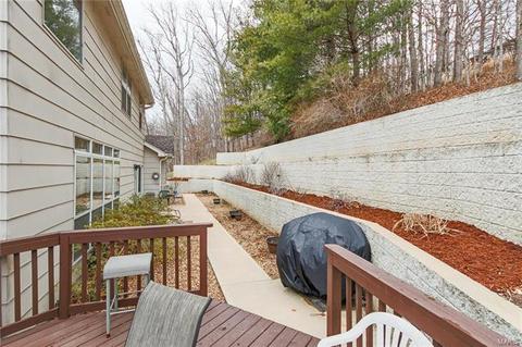 1440 Richland Mdws, Ballwin, MO 63021 photo 38