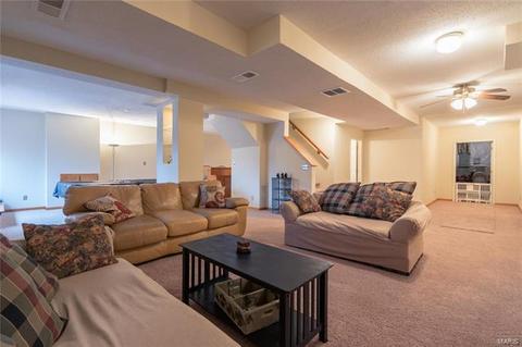 1440 Richland Mdws, Ballwin, MO 63021 photo 30
