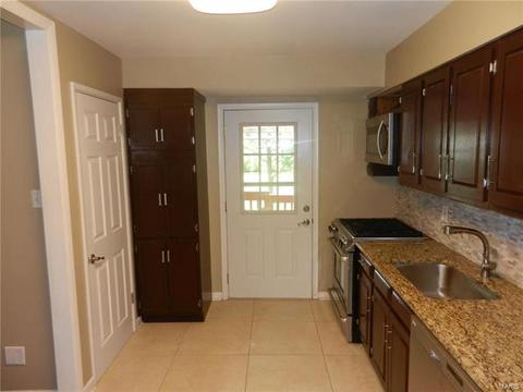 37 Devore, Ellisville, MO 63011 photo 4