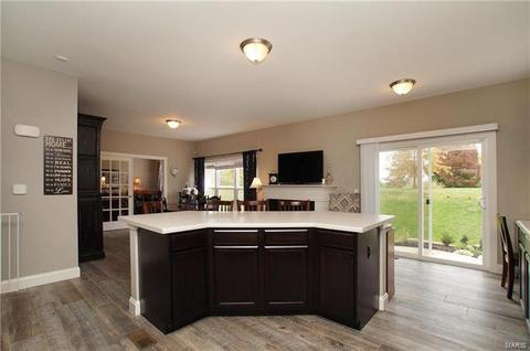 1004 Ashfield Ln, O'fallon, MO 63366 photo 8