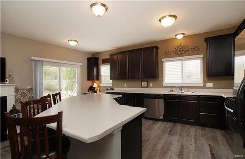 1004 Ashfield Ln, O'fallon, MO 63366 photo 7