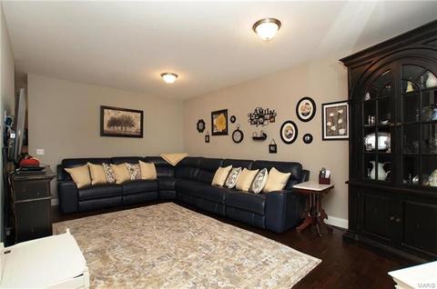 1004 Ashfield Ln, O'fallon, MO 63366 photo 4