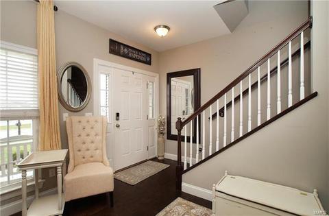 1004 Ashfield Ln, O'fallon, MO 63366 photo 3