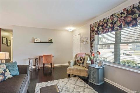 313 Linda Ln, O'fallon, MO 63366 photo 4
