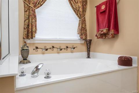 7 Shaker Leg Ct, O'fallon, MO 63366 photo 17