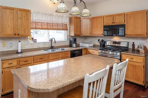 7 Shaker Leg Ct, O'fallon, MO 63366 photo 5