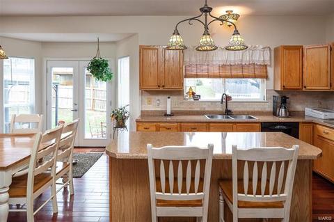 7 Shaker Leg Ct, O'fallon, MO 63366 photo 6
