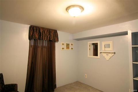 5227 Gresham Ave, Saint Louis, MO 63109 photo 26