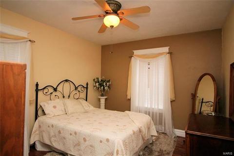 5227 Gresham Ave, Saint Louis, MO 63109 photo 14