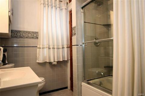 5227 Gresham Ave, Saint Louis, MO 63109 photo 12