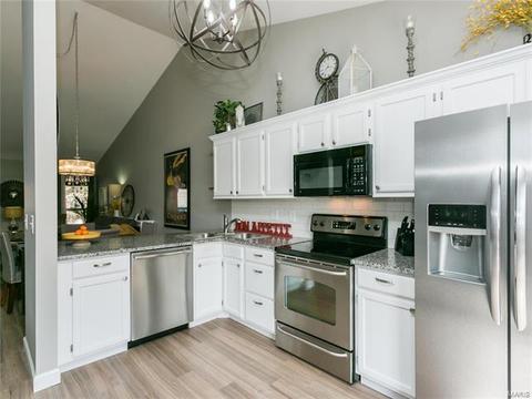 1325 Stone Run, Ballwin, MO 63021 photo 8