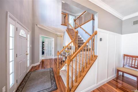 5718 Wrenwyck Pl, Weldon Spring, MO 63304 photo 3