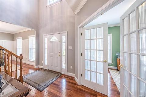5718 Wrenwyck Pl, Weldon Spring, MO 63304 photo 2