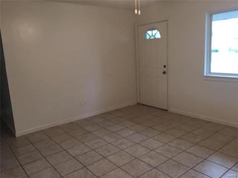 909 Love Dr, O'fallon, MO 63366 photo 5
