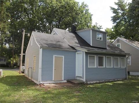449 S Dade Ave, Saint Louis, MO 63135 photo 2