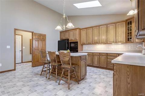312 Walnut Forest Dr, O'fallon, MO 63366 photo 17