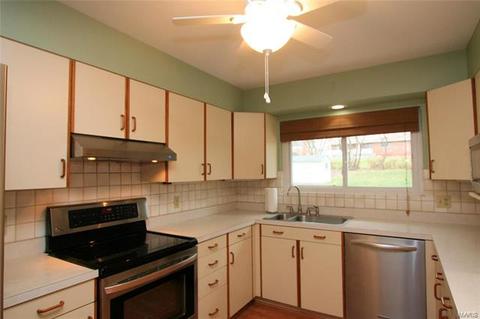 297 Portwind Pl, Ballwin, MO 63021 photo 15