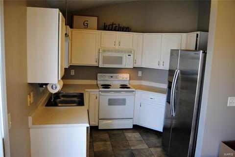 264 Centerfield, O'fallon, MO 63366 photo 2
