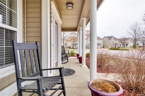 448 Covered Bridge Ln, O'fallon, MO 63368 photo 3