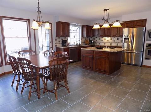 1322 Dietrich Oaks Dr, Ballwin, MO 63021 photo 15