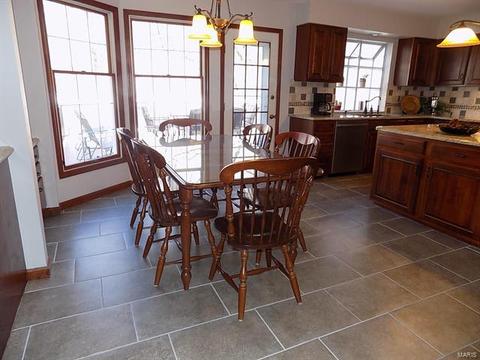 1322 Dietrich Oaks Dr, Ballwin, MO 63021 photo 10