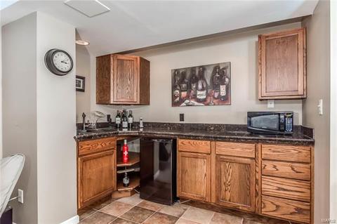 1208 Castle Manor Ct, Ballwin, MO 63021 photo 18
