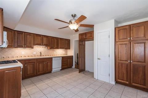 641 Running Creek Dr, Ballwin, MO 63021 photo 8