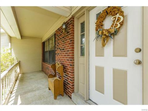 14 Doubletree Ct, Saint Charles, MO 63303 photo 3