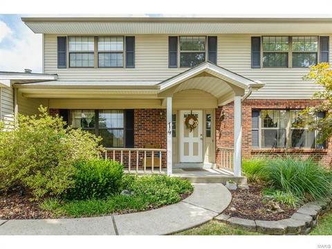 14 Doubletree Ct, Saint Charles, MO 63303 photo 2