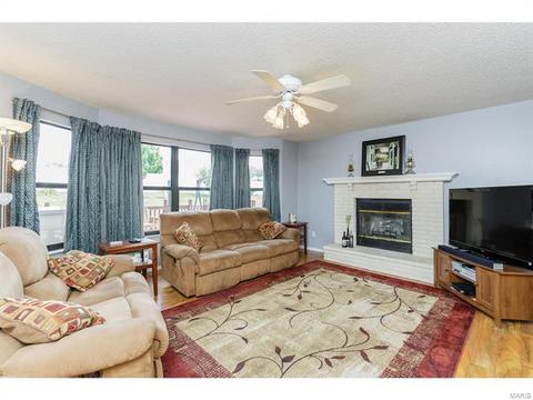 14 Doubletree Ct, Saint Charles, MO 63303 photo 12
