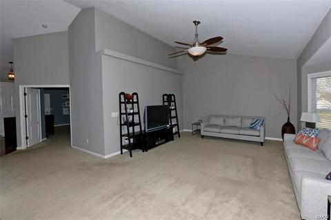 2 Homefield Mdws, O'fallon, MO 63366 photo 5