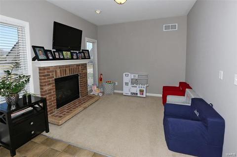 2 Homefield Mdws, O'fallon, MO 63366 photo 14