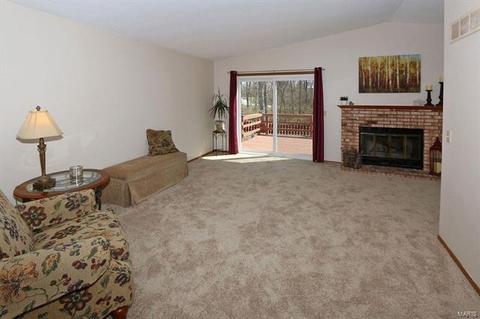 45 Chip Dr, O'fallon, MO 63366 photo 2