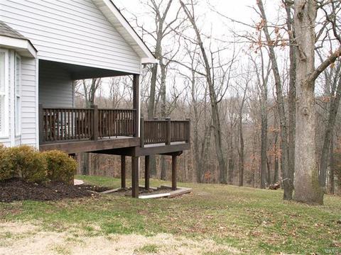 16022 Forest Valley Dr, Ballwin, MO 63021 photo 3