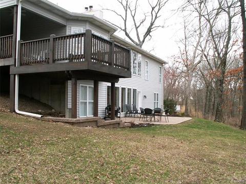 16022 Forest Valley Dr, Ballwin, MO 63021 photo 4