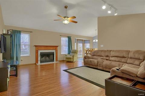 607 Midland, O'fallon, MO 63366 photo 3