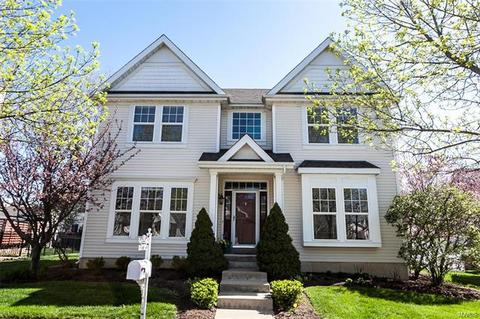 712 Rolling Wind Dr, O'fallon, MO 63368 photo 1