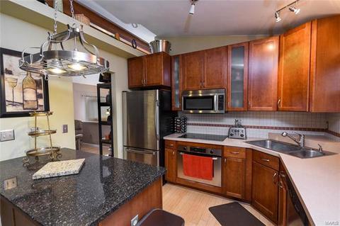 4 Windrose Ct, O'fallon, MO 63366 photo 3