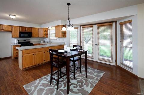 25 President Dr, O'fallon, MO 63368 photo 6