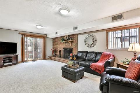 1306 Ross Ave, Saint Louis, MO 63146 photo 16