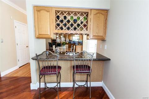 423 Castle Glen Ct, Ballwin, MO 63021 photo 14