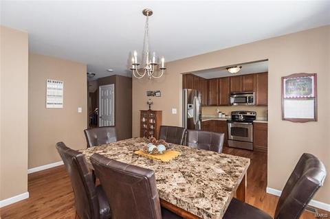 220 Belmonte, O'fallon, MO 63368 photo 17