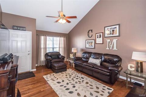 220 Belmonte, O'fallon, MO 63368 photo 9