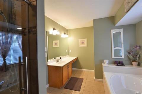506 Coronation Dr, O'fallon, MO 63366 photo 19