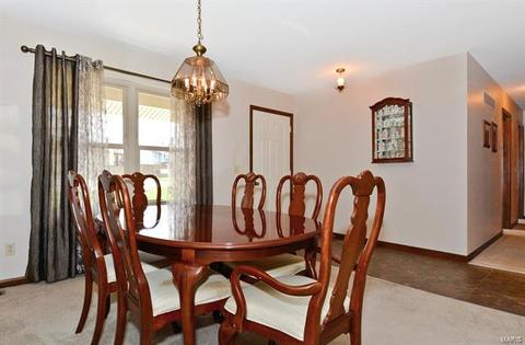 2 Stoneway Ct, Saint Charles, MO 63303 photo 6